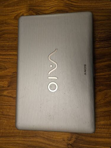 Sony Vaio NW-20SF_S Intel T9300 2.5Ghz 500GB HDD 7200RPM 4GB RAM - Picture 8 of 14