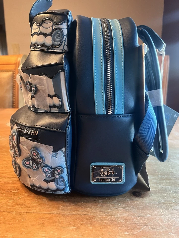 Mini mochila Loungefly Corpse Bride pastel de boda Foto 2 de 4