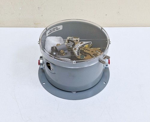 Mercoid DPA 33-2 RG 62 Temperature Switch - Picture 5 of 11