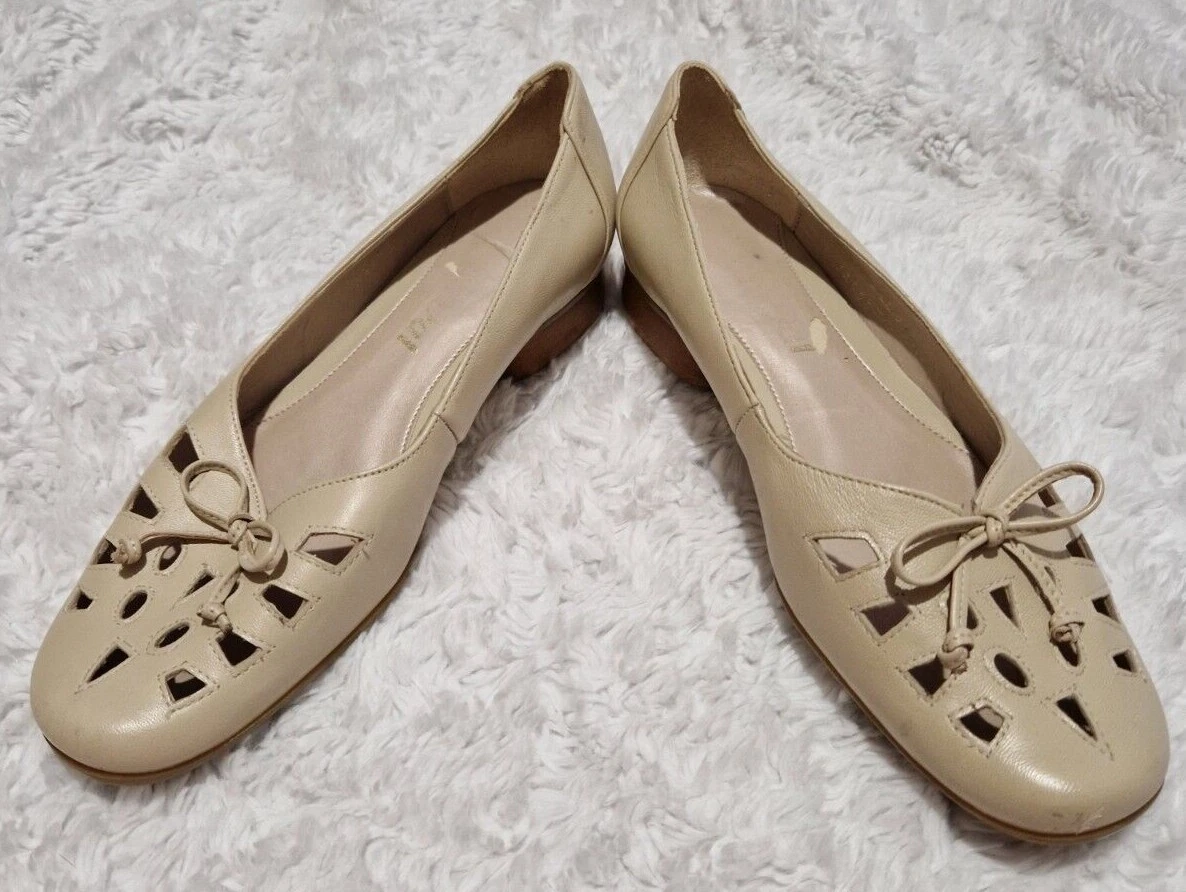 Women s cream beige dolly shoes