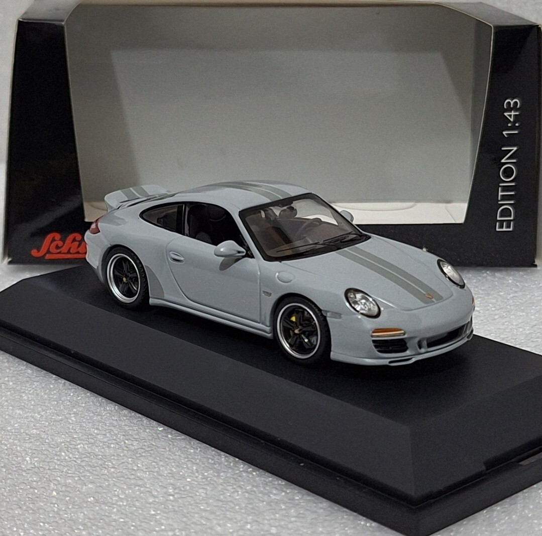 Porsche 911 (996) Sport Classic Light Grey 1:43 Schuco 07396 RARE