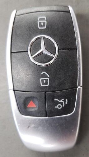 2020 MERCEDES GLB250 Key Fob Remote ID# A1779057004Q01
