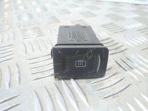 VW GOLF III Variant 1H5 Schalter für Heckscheibenheizung 1J0953235 31297352