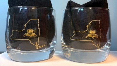 Crown Royal Whiskey New York State Lowball Glasses, Set of 2, Excellent Cond.