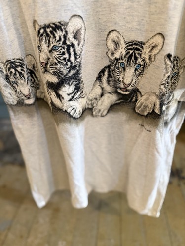 Vintage 90s Tiger Cubs T-Shirt Gray Size XL Habitat Nature Animal Single Stitch - Picture 2 of 7