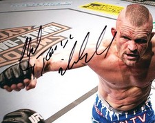 Chuck Liddell Cards, Rookie Cards and Autographed Memorabilia Guide 39