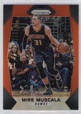 2017-18 Panini Prizm Orange Prizm 17/49 Mike Muscala #104 fm0