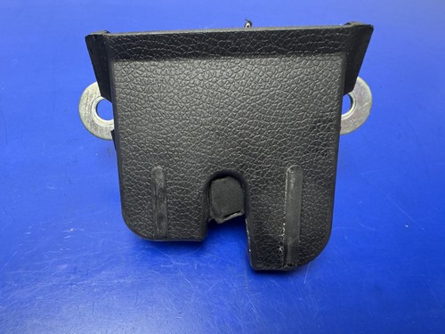 2011 2015 VW  TIGUAN 2.0T - LIFTGATE LATCH LOCK UNIT 5M0827505E OEM - Picture 3 of 5