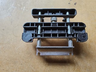 DeWalt DW621 Router Guide attachment
