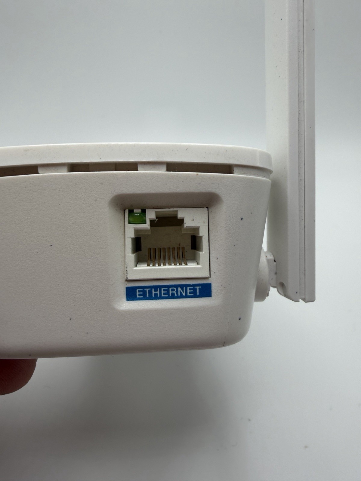 Linksys RE6300 WiFi Range Extender