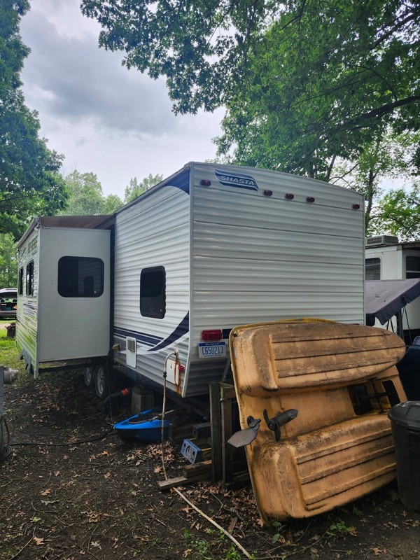 Camper Shasta Rivera - Image 5