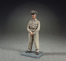 BRITAINS MUSEUM COLLECTION 10167 U.S.N. ADMIRAL CHESTER W. NIMITZ 1944 - 1945