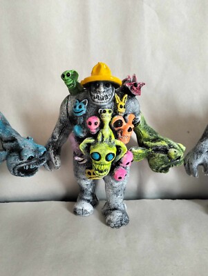 Pack Of 3 ZOOKEEPER ZOONOMALY FIGURE 4