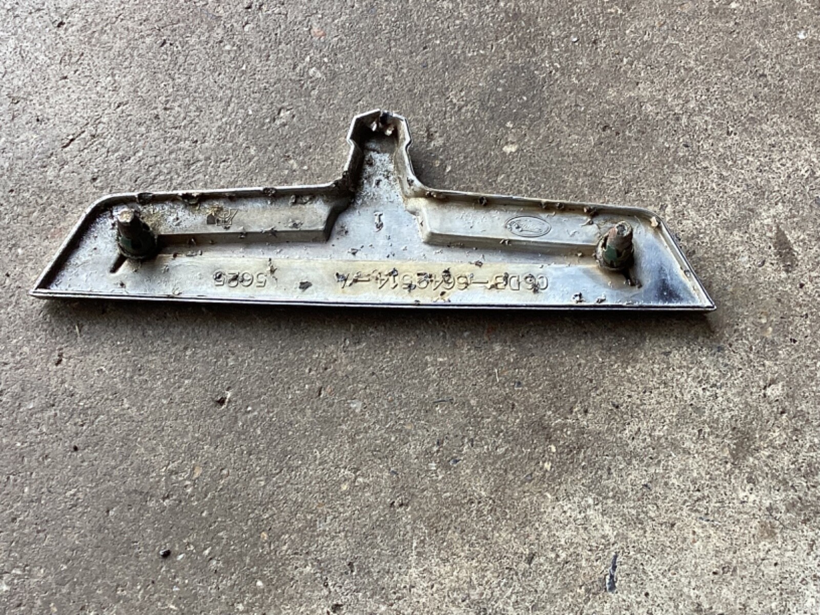 VINTAGE 1966 66 FORD RANCHERO TAILGATE BULL EMBLEM OEM C6DB-6642514-A ...