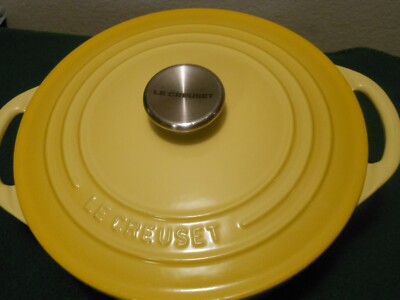 NICE!!! Le Creuset #22 SOLEIL Yellow 2.75 Quart Dutch Oven