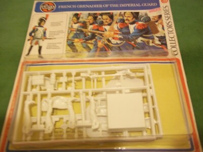 AIRFIX 54MM COLLECTORS SERIES FRENCH GRENADIER OF THE IMPERIAL GUARD MODEL KIT