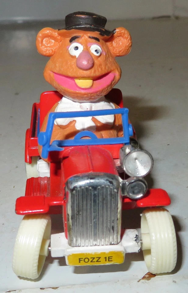 Corgi 1979 Fozzie Muppet Show Vehicle Henson Associates 1979 Used Classic Car - Image 2 of 4