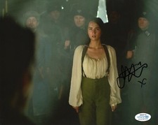 Jessie Mei Li Shadow and Bone Autographed Signed 8x10 Photo ACOA