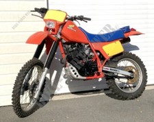 1983/1984 Honda XR 500R Plastic Kit Flash Red