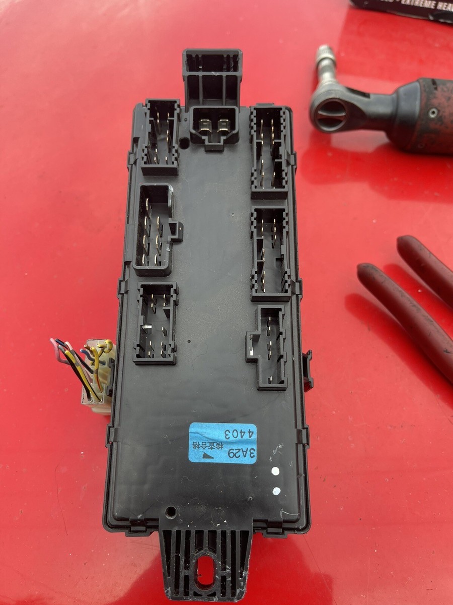 91-95 Dodge Stealth / Mitsubishi 3000GT Under Dash Fuse Box