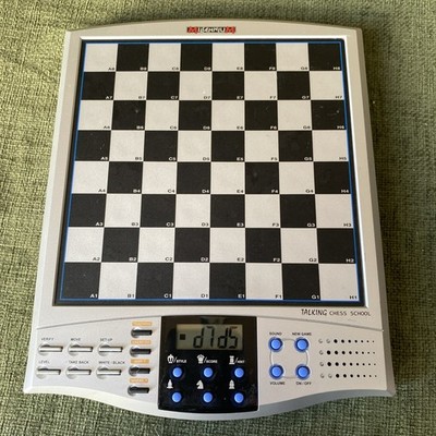 Millennium sprechender Schachprofessor elektronischer Schachcomputer 2000 funktionstüchtig BX12