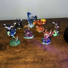 Lot Of 8 2011 Activision Skylander Gaming Figurines READ