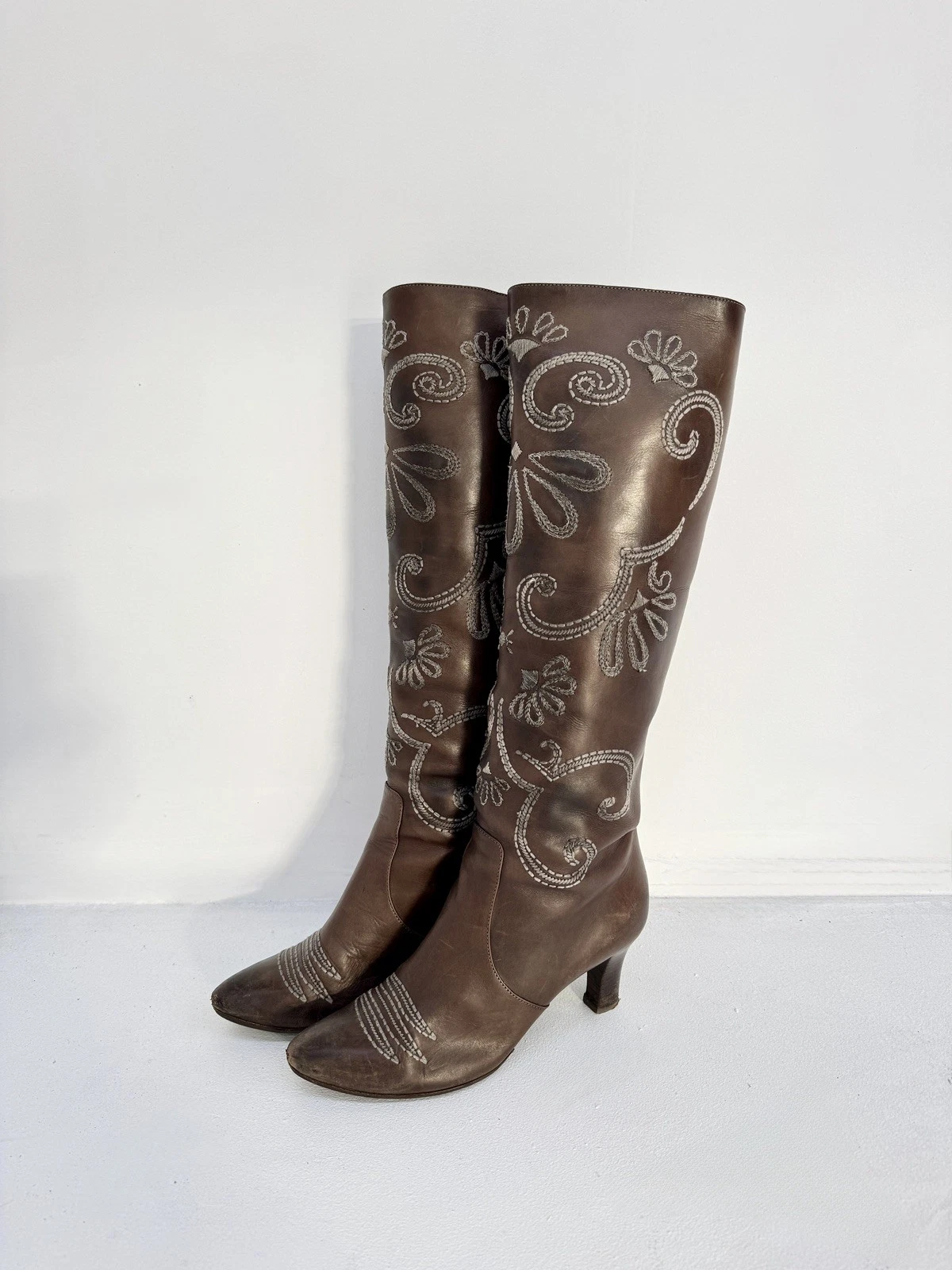 Bottega Veneta — Bottega Veneta Brown Leather Embroidered Heeled Knee High Boots Size 7.5
