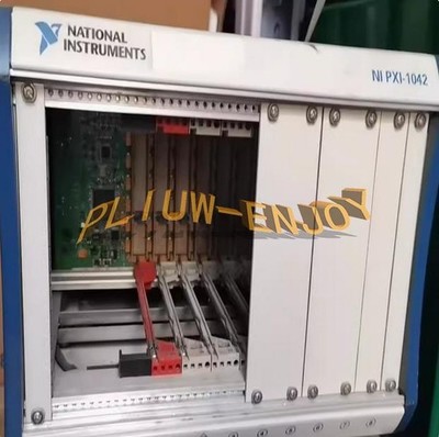 1PC Used National Instruments NI PXI-1042 PXI Chassis 8-Slot