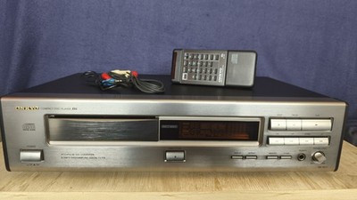 Onkyo DX-7011 CD-Player inkl. org. Fb, Stereocinchkabel+R1 Kabel