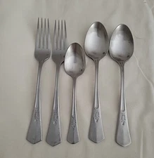 Cuisinart Parisian Feast flatware Forks and Spoons