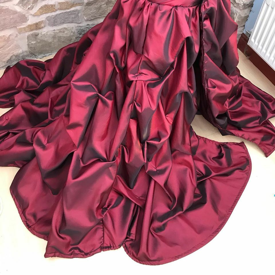 スカート Siyazu SIST9045 Retro Flow Skirt_Burgundy Burgundy concours d'elegance skirt, bespoke concours, side