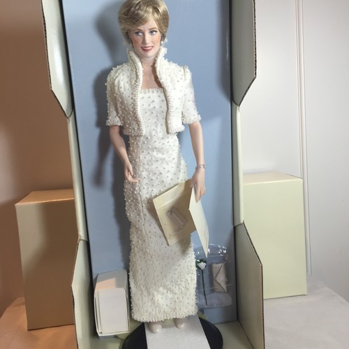 FRANKLIN MINT PRINZESSIN DIANA PUPPE MEMORABILLIA HISTORISCHES SAMMLERSTÜCK - Bild 4 von 12