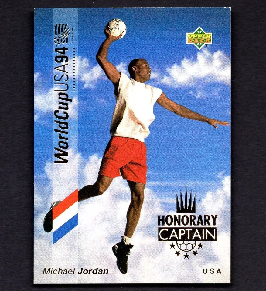 Tarjeta de fútbol MICHAEL JORDAN 1994 Upper Deck Copa Mundial Capitán Honorario DORADO #HC3 Foto 3 de 4