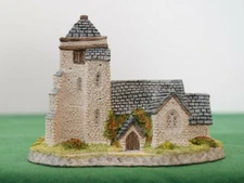 David Winter - St. George's Church - In excellent condition, boxed.  