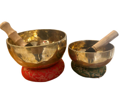 Solar Plexus + Heart Chakra Singing Bowl Set (5 8'')   Handmade Himalayan Sound