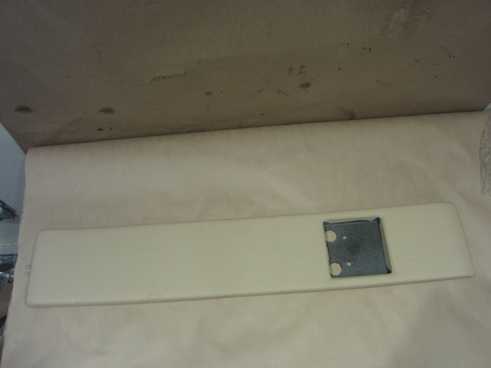 Ferrari 456 - Covered Center Roof Moulding - Creama - P/N 65352100