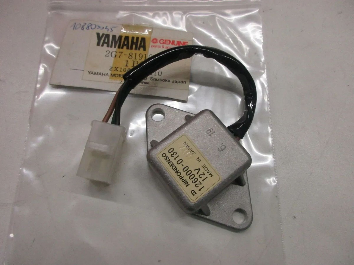Voltage regulator 2G7-81910-50 D988. Yamaha XS 500 TX 500