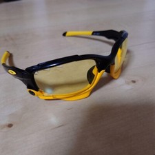 OAKLEY JAWBONE LIVESTRONG EDITION Sunglasses Vintage fashion accessories a09