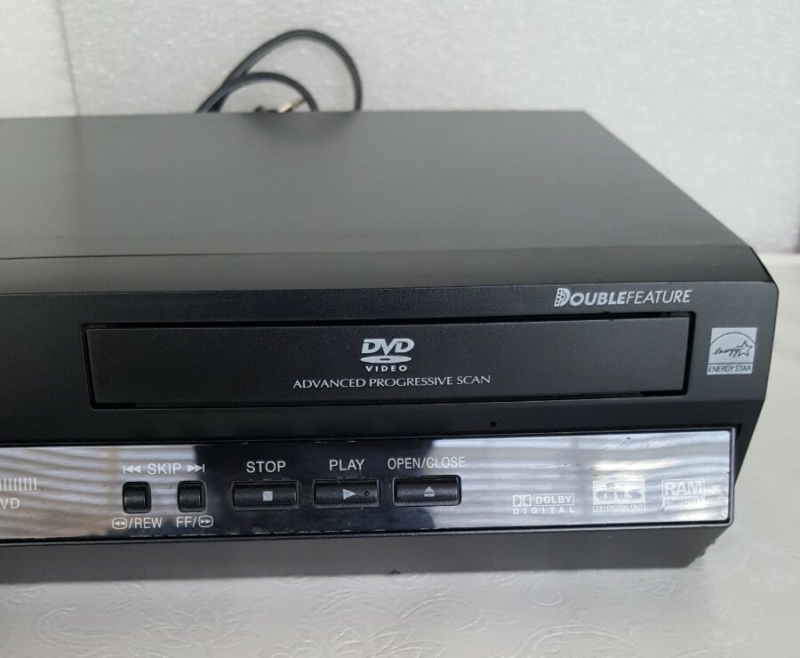 Panasonic PV-D4745 DVD VHS Video Cassette Recorder VCR Combo No