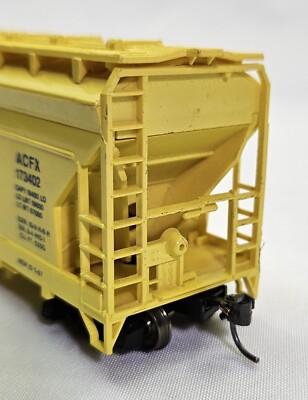 HO Scale Tyco Old Dutch Cleanser Covered Hopper Train Car 4 Bay