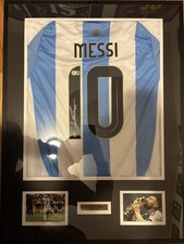Lionel Messi Hand Signed Autographed Barcelona Jersey Framed Beckett Witness COA