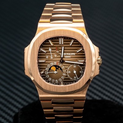 Patek Philippe Nautilus 5712/1R-001 Moonphase Rose Gold Chocolate Dial 40mm