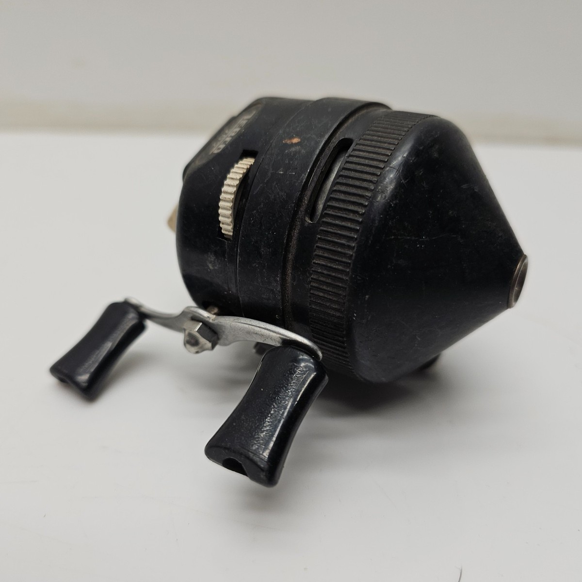 Zebco 202 Spincast Fishing Reel Vintage Classic | eBay
