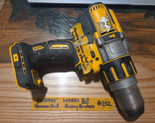DEWALT DCD995 20V MAX XR cordless 1/2-inch 3-spd Hammer Drill Driver RUNS-READ