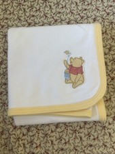 DISNEY WINNIE THE POOH BABY BLANKET DOUBLE SI...