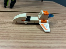 7646 LEGO Mars Mission ETX Alien Infiltraitor Complete * No Box Nor Manual* 