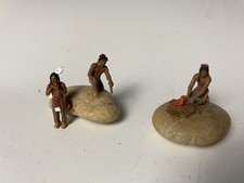 Woodland Scenics Scene-A-Rama Scene Setters Native Americans 3 figures