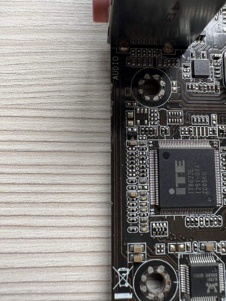 Kit Scheda Madre Asus A55BM-E Socket Fm2 + CPU Amd A8 5600k E 8gb Di RAM ddr3 - Immagine 4 di 4