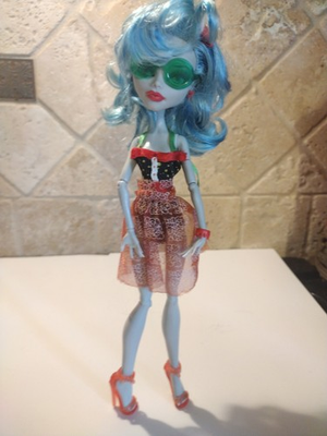 #ad Monster High G1 Skull Shores 2011 Ghoulia Yelps Doll Single Release Adult Owner $29.99
