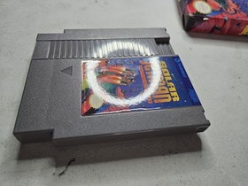 P&oacute;ster completo en caja original Solar Jetman: Hunt for the Golden Warpship para Nintendo NES